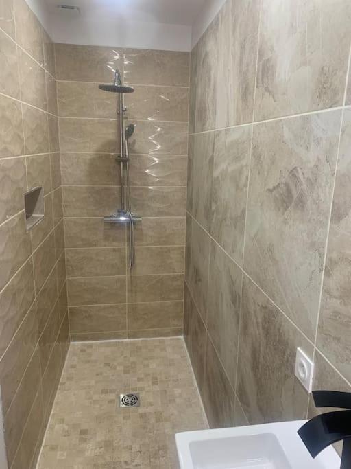 Sandspa Logement Avec Jacuzzi Оранж Екстер'єр фото